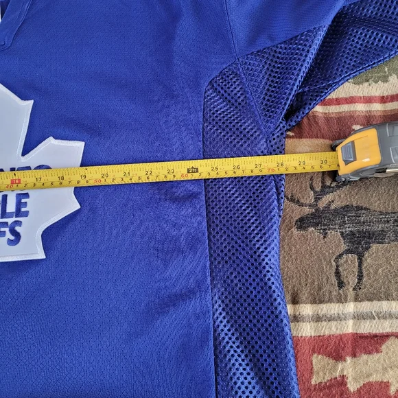 Toronto sz xl. Maple Leafs hockey jersey - Picture 8 of 12